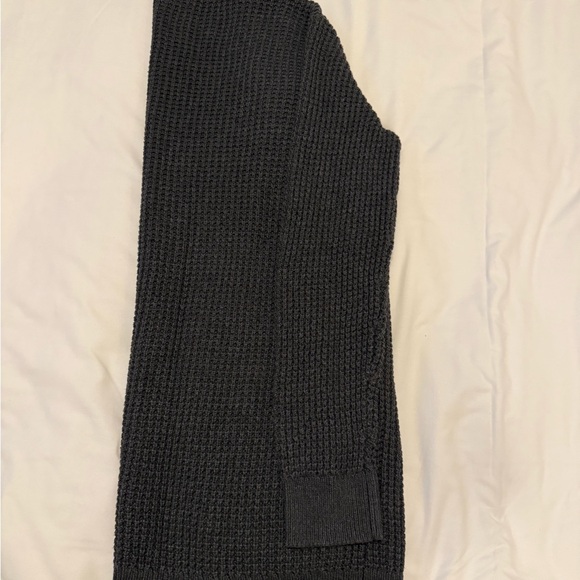 Abercrombie & Fitch Charcoal Knit Sweater - Picture 4 of 4